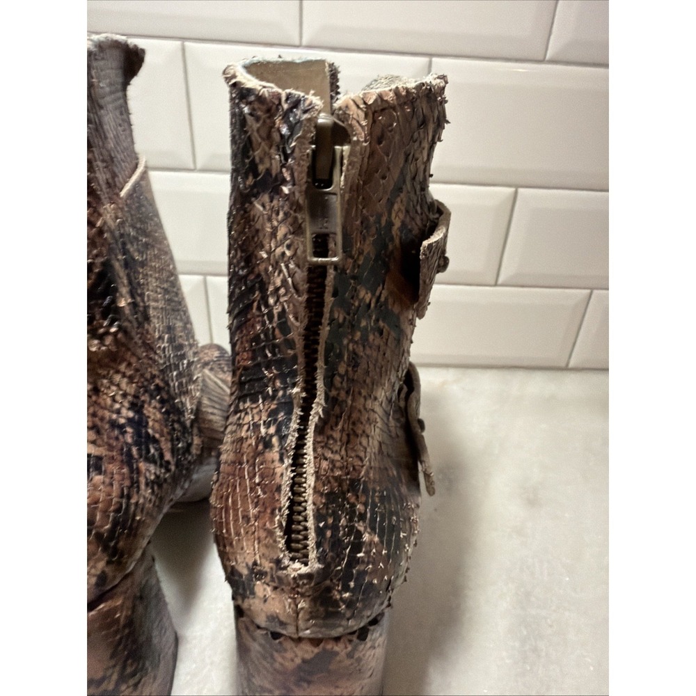 FREEBIRD Joey‎ Snake Print Bootie SZ 10 - Picture 11 of 16
